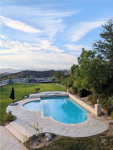 15435 Live Oak Springs Canyon, Canyon Country, CA 91387