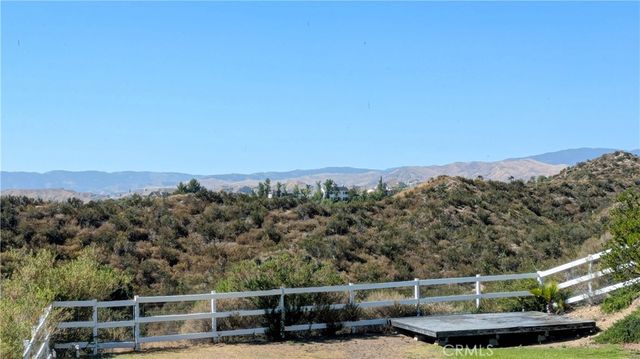 15435 Live Oak Springs Canyon, Canyon Country, CA 91387
