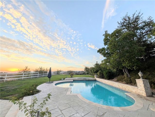 15435 Live Oak Springs Canyon, Canyon Country, CA 91387