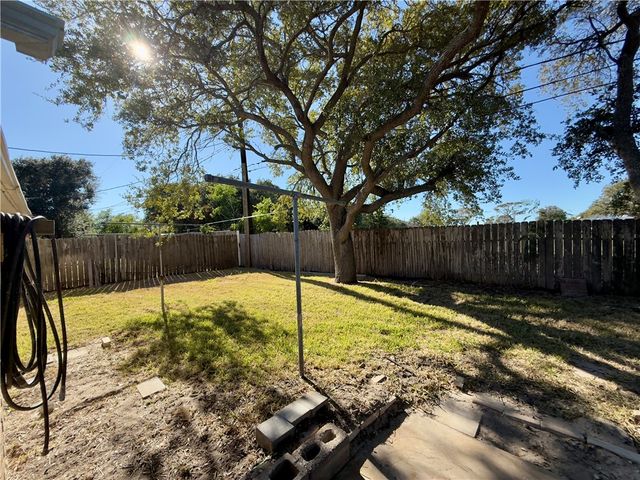 4006 Easy St, Corpus Christi, TX 78418