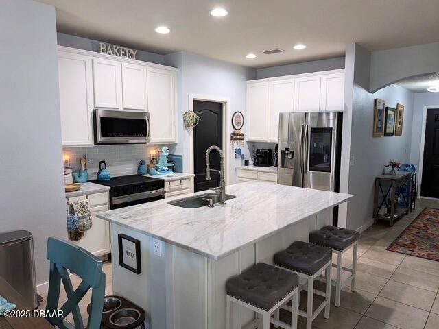 350 Dahoon Holly Drive, Daytona Beach, FL 32117