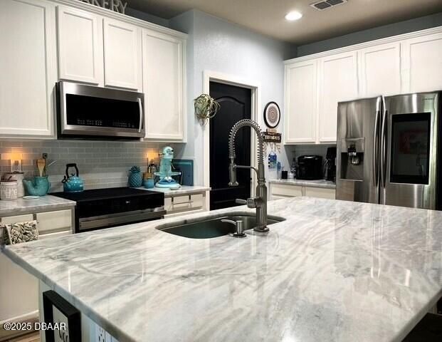 350 Dahoon Holly Drive, Daytona Beach, FL 32117