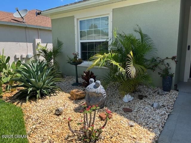 350 Dahoon Holly Drive, Daytona Beach, FL 32117