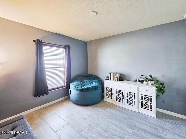 350 Dahoon Holly Drive, Daytona Beach, FL 32117