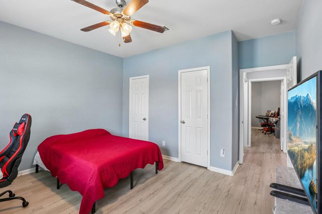 8806 Explorer Drive, Texas City, TX 77591
