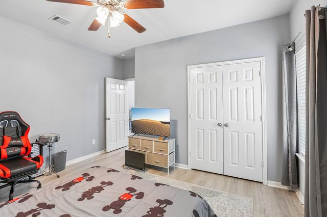 8806 Explorer Drive, Texas City, TX 77591