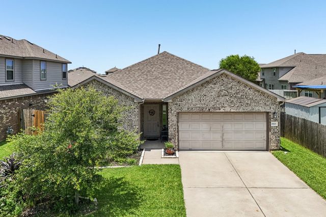 8806 Explorer Drive, Texas City, TX 77591