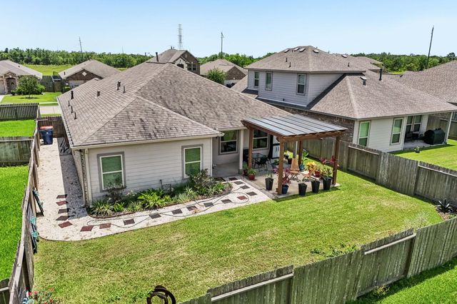 8806 Explorer Drive, Texas City, TX 77591