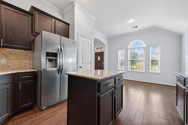 18118 Tucson Bend Drive, Cypress, TX 77429