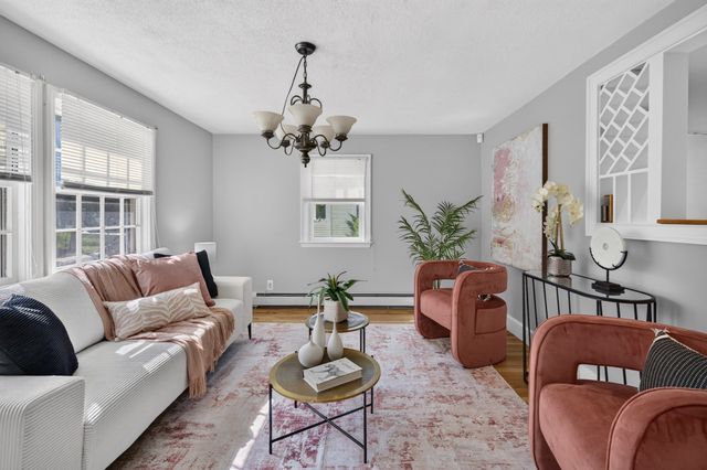 10 Stanton St, Saugus, MA 01906