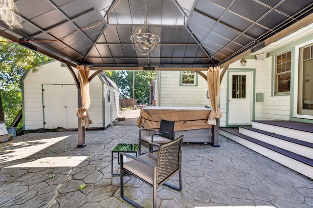 10 Stanton St, Saugus, MA 01906