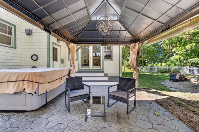 10 Stanton St, Saugus, MA 01906