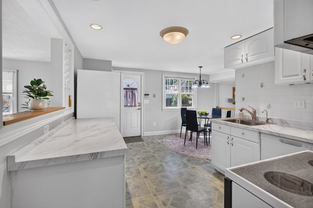 10 Stanton St, Saugus, MA 01906