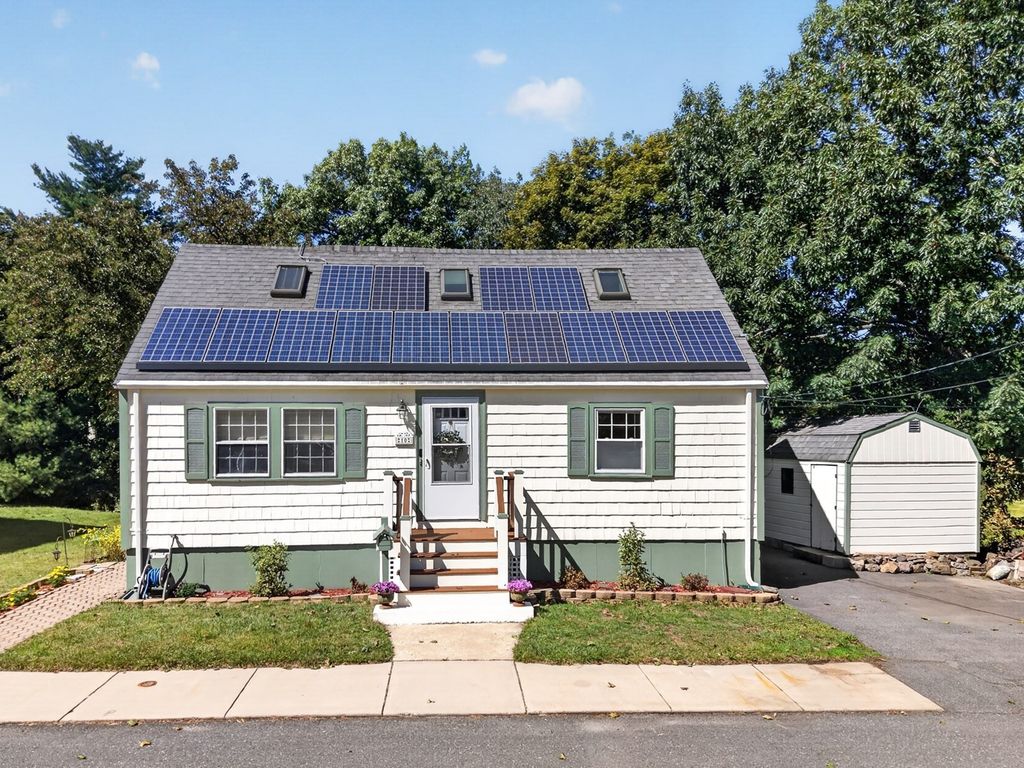 10 Stanton St, Saugus, MA 01906