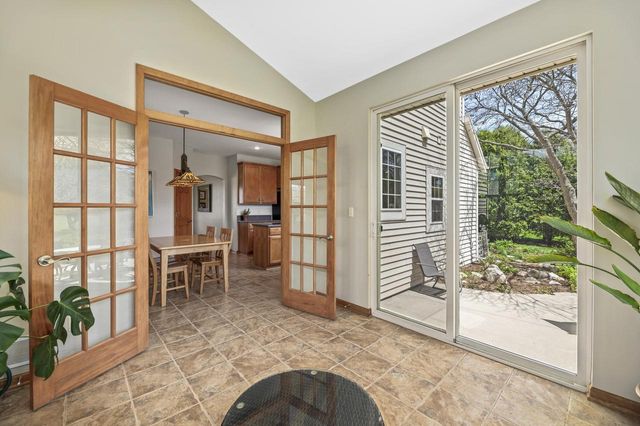 639 Prairie Hill AVENUE, Mukwonago, WI 53149