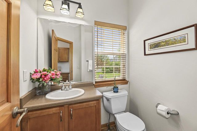 639 Prairie Hill AVENUE, Mukwonago, WI 53149