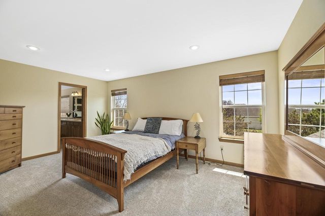 639 Prairie Hill AVENUE, Mukwonago, WI 53149