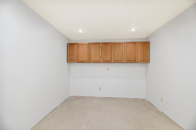 639 Prairie Hill AVENUE, Mukwonago, WI 53149