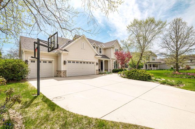 639 Prairie Hill AVENUE, Mukwonago, WI 53149
