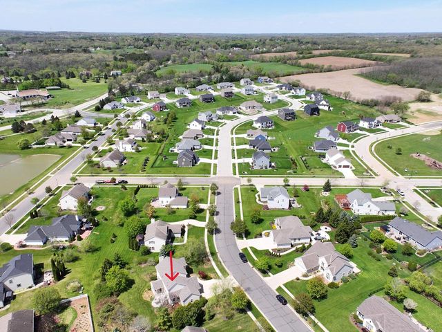 639 Prairie Hill AVENUE, Mukwonago, WI 53149