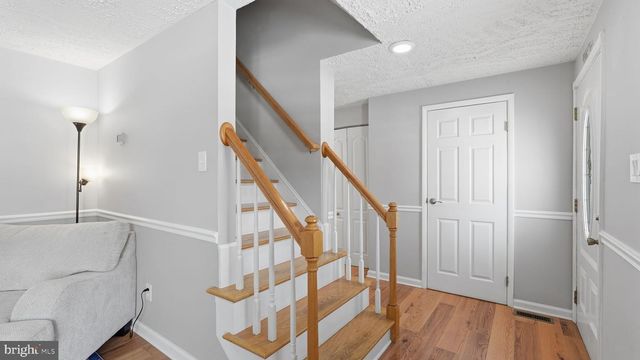 16041 MACEDONIA DR, Woodbridge, VA 22191