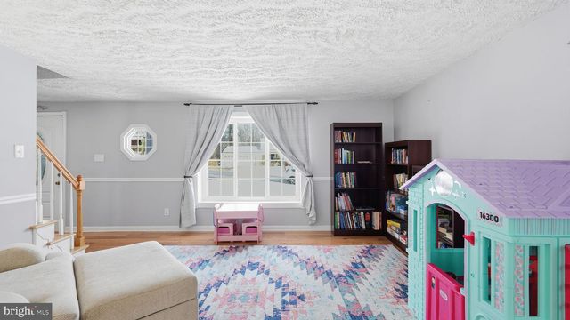 16041 MACEDONIA DR, Woodbridge, VA 22191