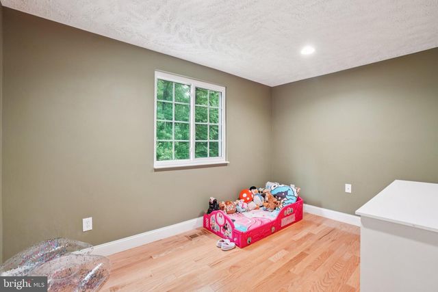 16041 MACEDONIA DR, Woodbridge, VA 22191