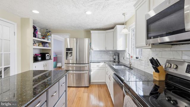 16041 MACEDONIA DR, Woodbridge, VA 22191