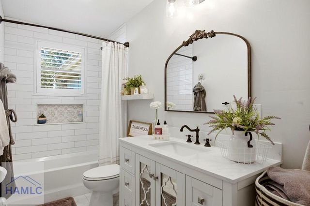 521 Atkinson Avenue, Savannah, GA 31404