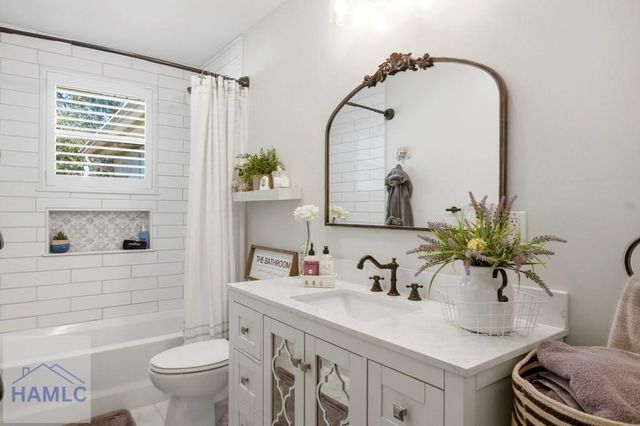 521 Atkinson Avenue, Savannah, GA 31404