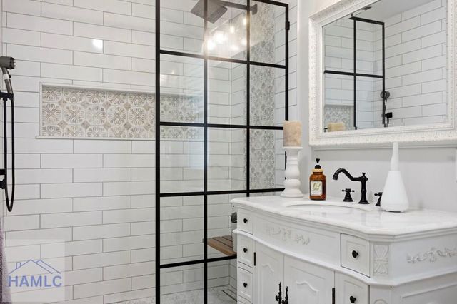 521 Atkinson Avenue, Savannah, GA 31404