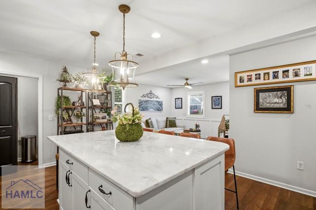 521 Atkinson Avenue, Savannah, GA 31404