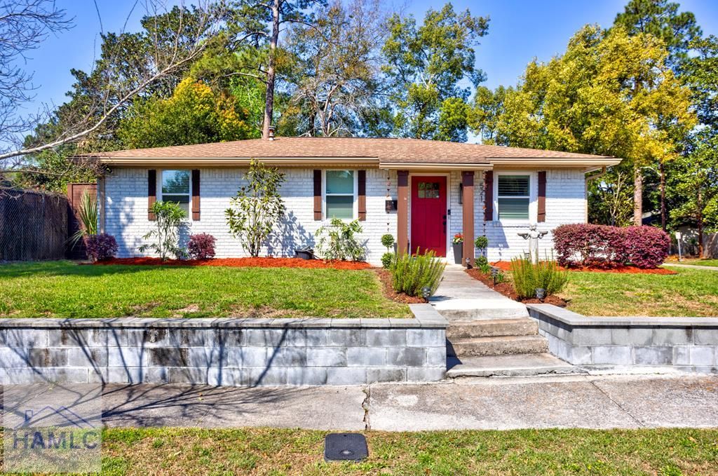 521 Atkinson Avenue, Savannah, GA 31404