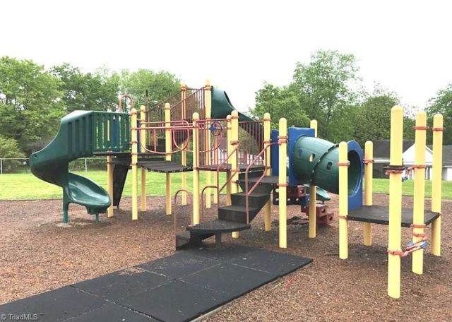 406 Dunbar Street, Lexington, NC 27292