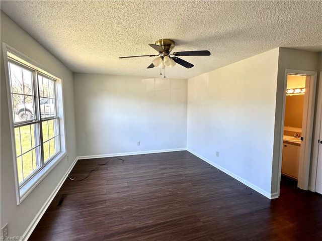 406 Dunbar Street, Lexington, NC 27292