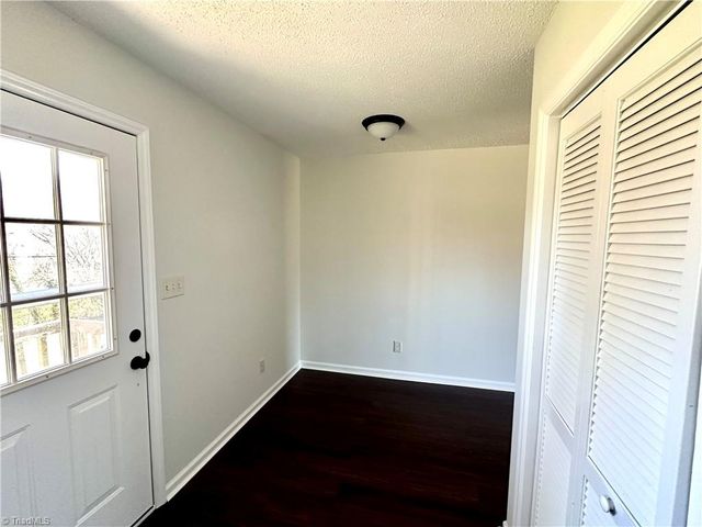 406 Dunbar Street, Lexington, NC 27292