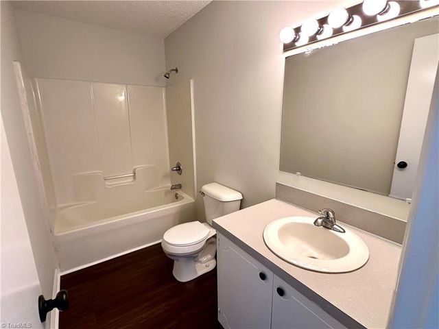 406 Dunbar Street, Lexington, NC 27292