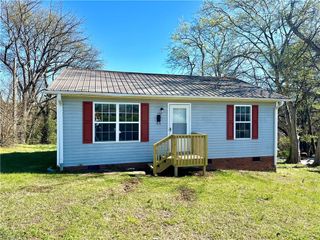 406 Dunbar Street, Lexington, NC 27292