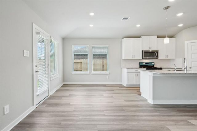 6409 Green Enclave Trail, Pearland, TX 77584