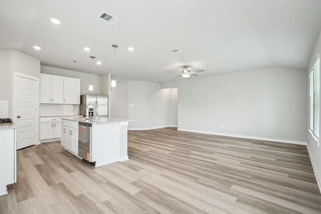 6409 Green Enclave Trail, Pearland, TX 77584