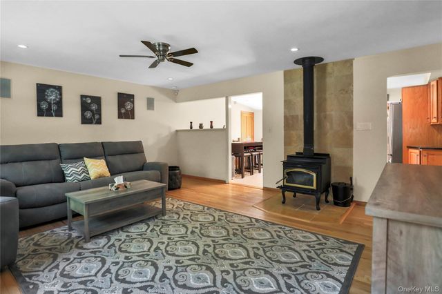 11 Oakwood Drive, Wading River, NY 11792