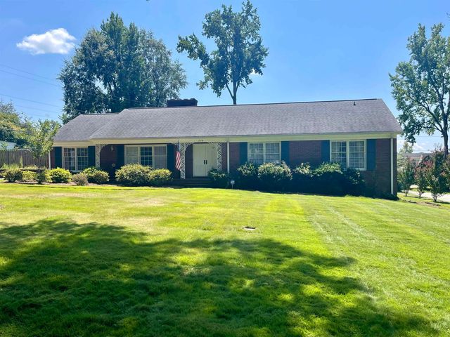 228 Pineville Road, Spartanburg, SC 29307