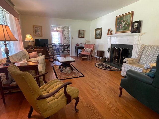 228 Pineville Road, Spartanburg, SC 29307