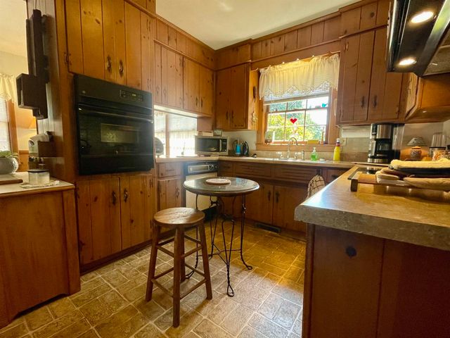228 Pineville Road, Spartanburg, SC 29307