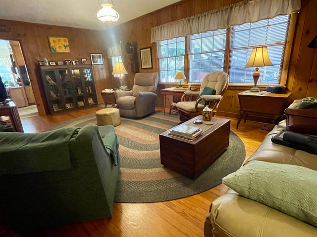 228 Pineville Road, Spartanburg, SC 29307