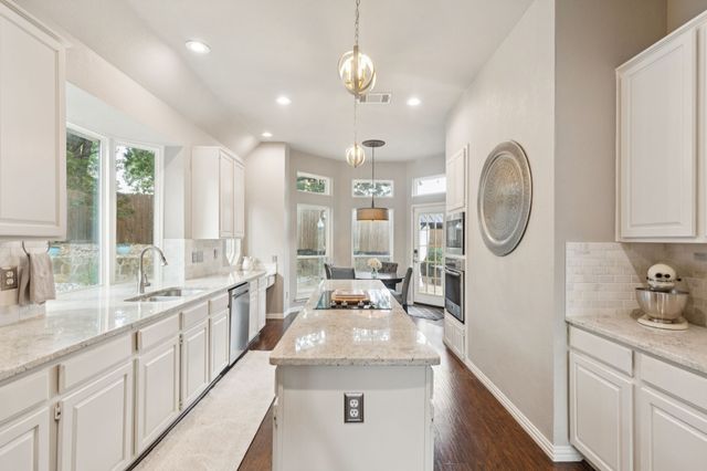 8559 Twisted Oaks Court, North Richland Hills, TX 76182