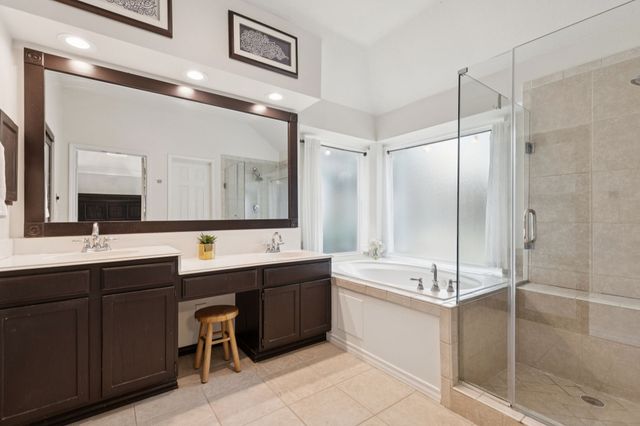 8559 Twisted Oaks Court, North Richland Hills, TX 76182