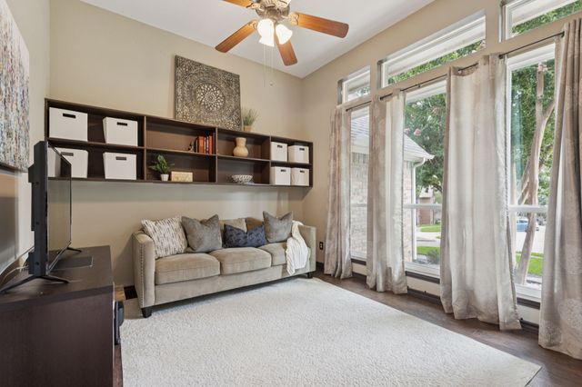 8559 Twisted Oaks Court, North Richland Hills, TX 76182