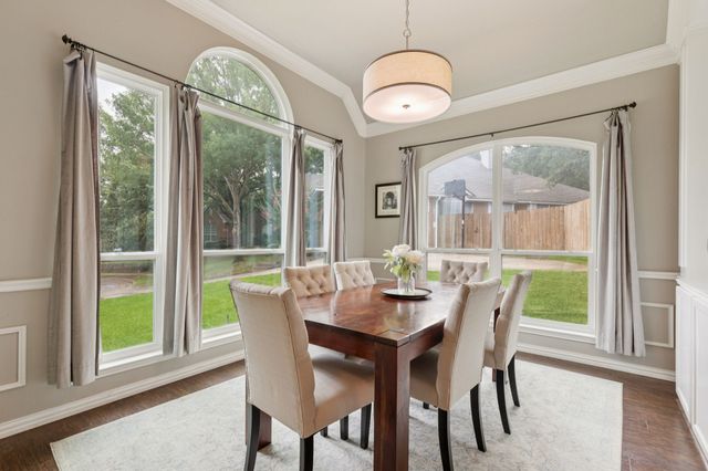8559 Twisted Oaks Court, North Richland Hills, TX 76182