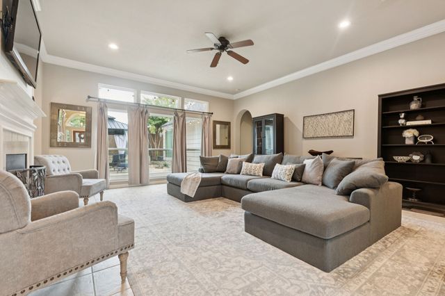 8559 Twisted Oaks Court, North Richland Hills, TX 76182